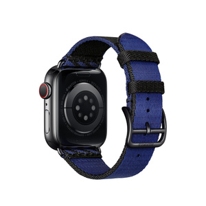 Apple Watch Hermès - 40mmケース用ジャンピング（黒/ブルー・サフィール）シンプルトゥールストラップ - Apple（日本）