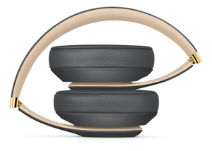 Beats Studio3 Wirelessヘッドフォン – The Beats Skyline Collection - シャドーグレー -  Apple（日本）